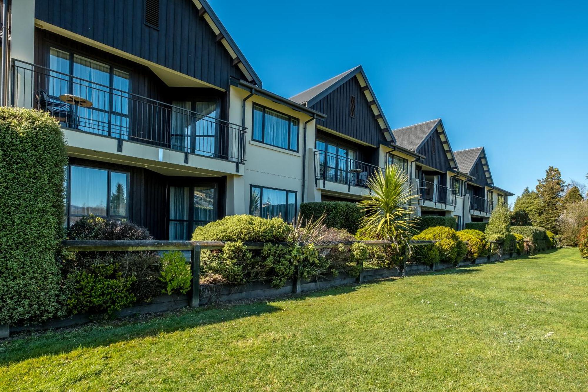 Village Lake Luxury Apartments Hanmer Springs Exterior foto